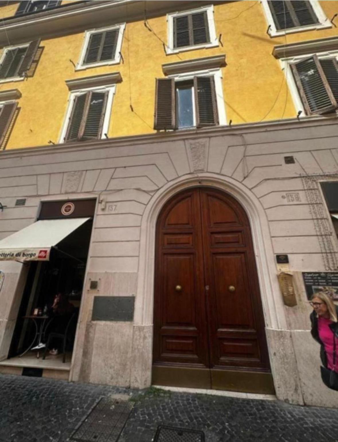 Borgo Pio Private Apartment Рим Экстерьер фото